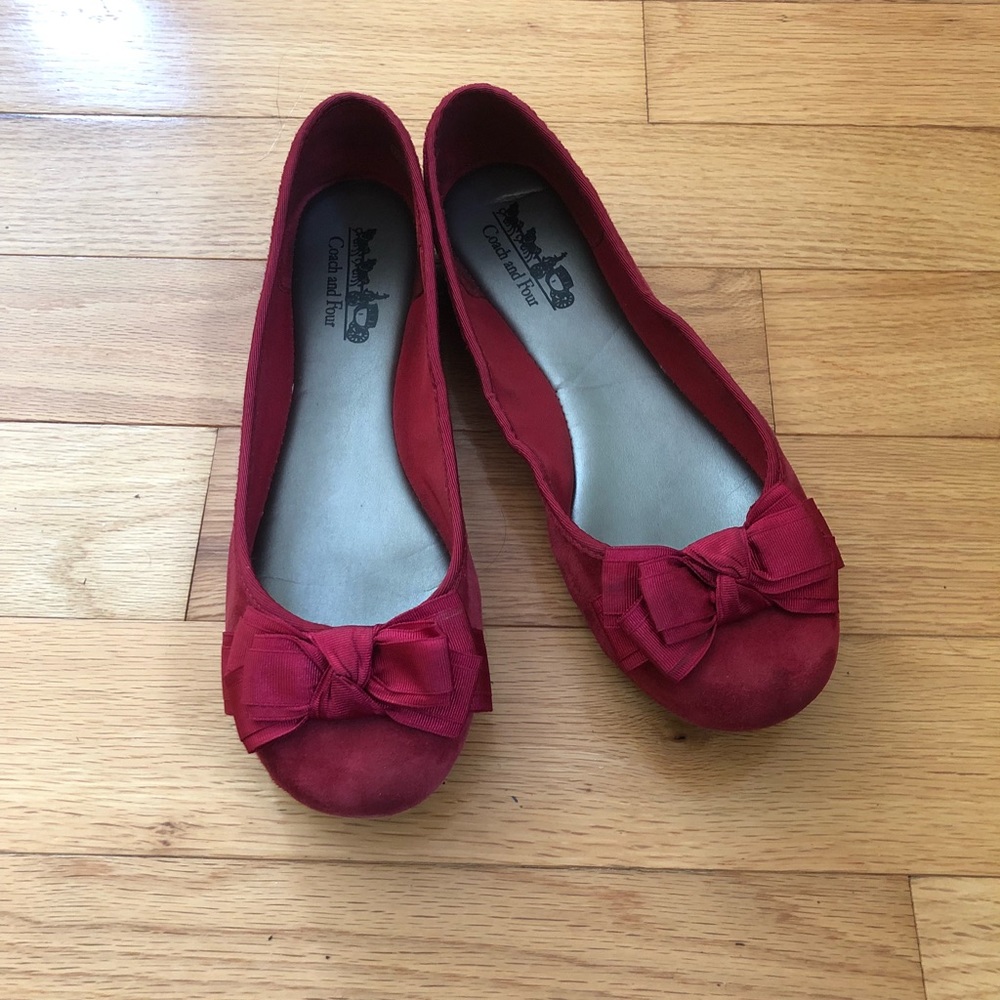 Coach and Four red flats with bows
